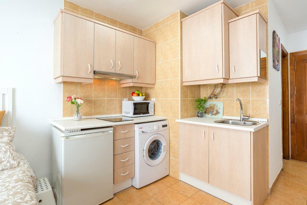 Studios Nerja Center D Екстер'єр фото